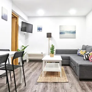 Holidays2malaga Goya - Zona Huelin & 500 Mts De La Playa Apartamento Málaga